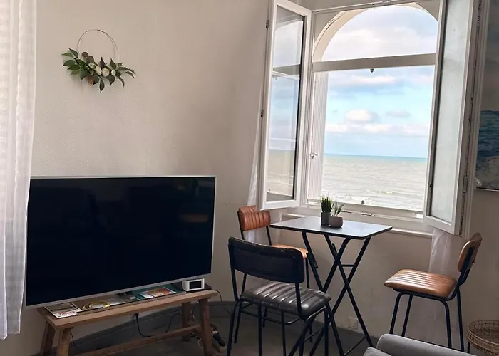 Апартаменты Au Paradis De La A 10m De La *