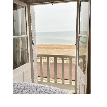 Au Paradis De La A 10m De La Apartment *